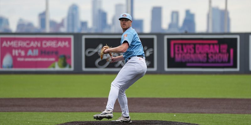 Hawks Andrews tabbed by Twins