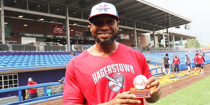 Welington Dotel recognized as Silver Anniversary Team member